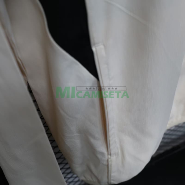 Cortavientos Liverpool 2025/2026 Beige