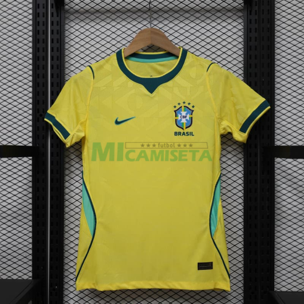 Camiseta Brasil Primera Equipación Mundial 2026 Amarillo Mujer (EDICIÓN JUGADOR)