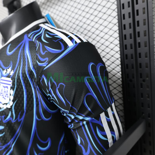 Camiseta Argentina Segunda Equipación Mundial 2026 ML Negro/Azul con FIFA2022 (EDICIÓN JUGADOR)