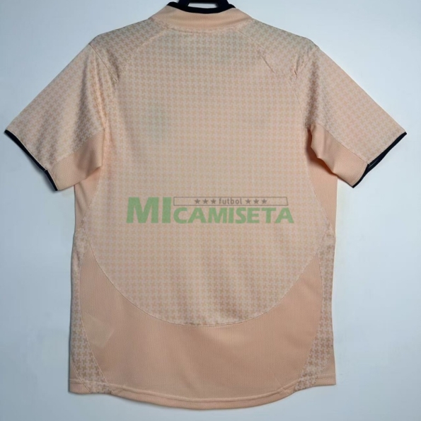 Camiseta Juventus Segunda Equipación Retro 2003/04 Rosa Claro