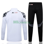 Chandal Real Madrid 2025/2026 Niño Blanco con Estamapdo de Marvel