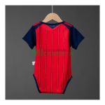 Camiseta España Primera Equipación Mundial 2026 Rojo/Azul Baby 2 Estrellas