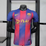 Camiseta Barcelona x Ed Sheeran Primera Equipación 2025/2026 Azul/Rojo